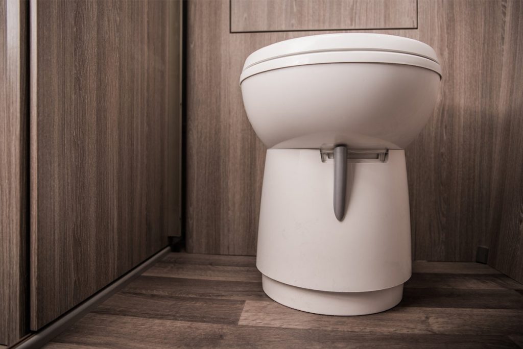Factors to Consider When Choosing the Best Composting Toilet 